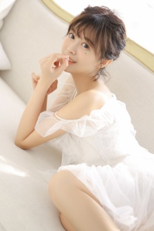 大爷大妈帅小伙